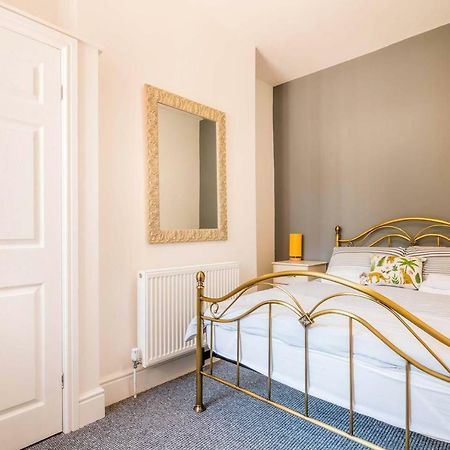 Platform Port Area Apartment 1 With Free Street Parking キングストン・アポン・ハル エクステリア 写真